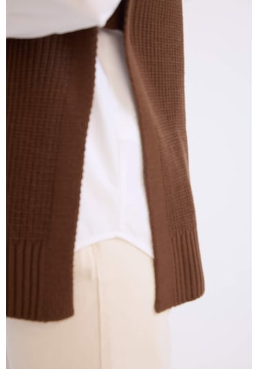 Defacto Yarım Balıkçı Yaka Basic Düz Yan Yırtmaçlı Süveter D5022ax24aubn585 Kahve