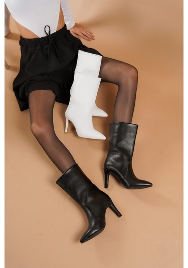 Seem Siyah Topuklu Günlük Kullanım Kısa Çizme Siyah