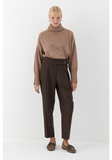 Kemer Tokalı Pileli Pantolon Kahverengi Kahverengi
