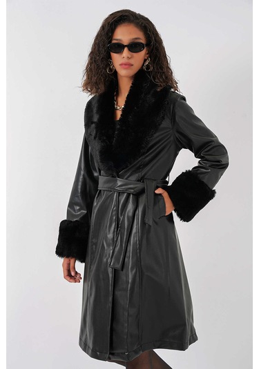 Gabria Yaka Kürklü Deri Trenchcoat Siyah
