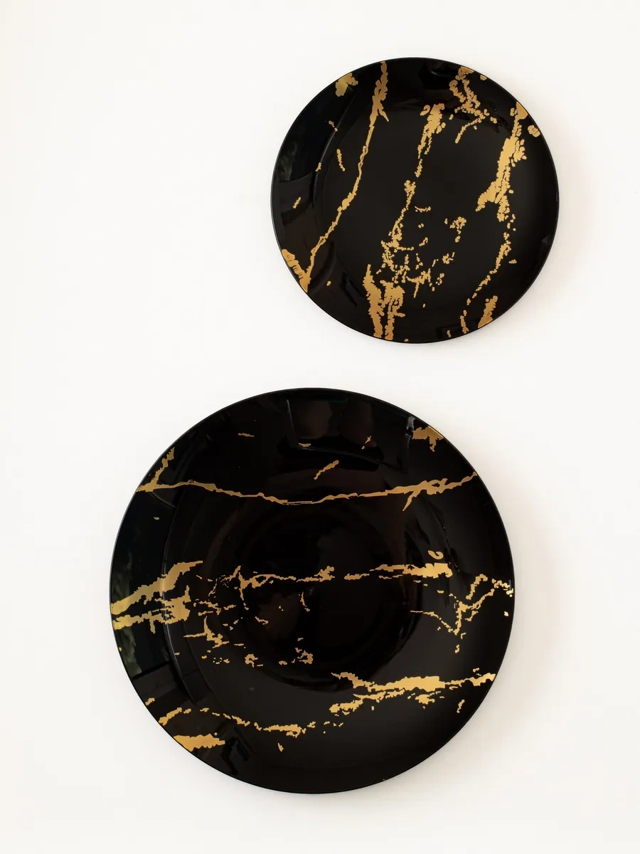 Family Co. Plastik Tek Kullanımlık Tabaklar, 2 Boyutlu Set 20 Adet. 362589158 100 adet