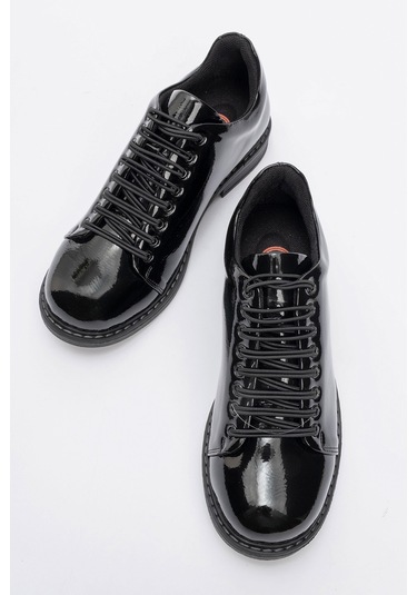 Festy Siyah Rugan Lastik Bağcıklı Kadın Günlük Ayakkabı Siyah Rugan