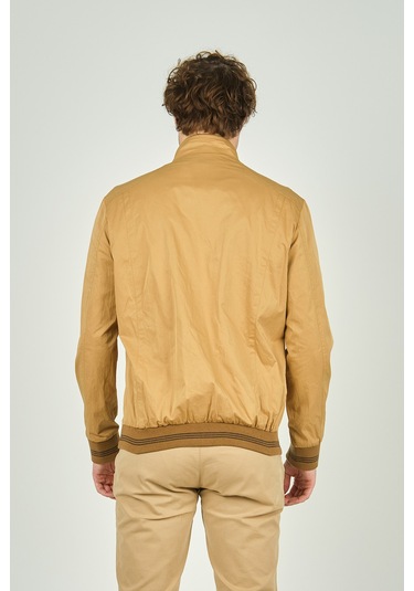 Daynax Erkek Hakim Yaka Fermuarlı Cep Detaylı Mevsimlik Spor Mont 4500 Camel Camel