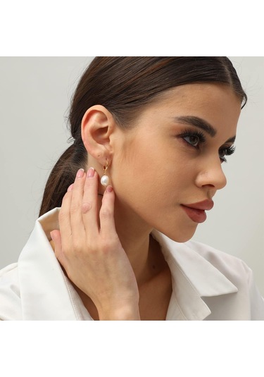 Altın Huggie Küçük Halka Küpeler Charm İle Kişiselleştirilmiş Yıl Gold