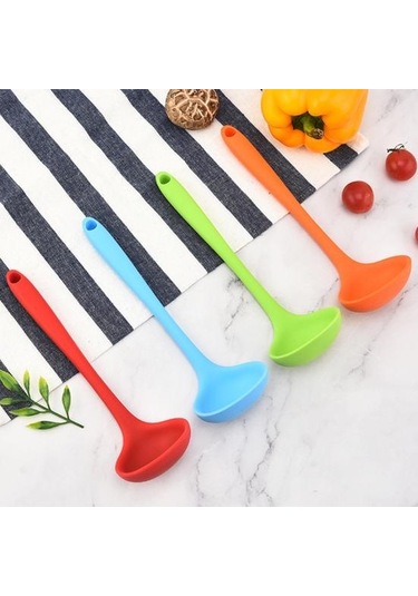 Kırmızı Kaşık Rahat Kavrama Uzun Saplı Asılı Delik Taşınabilir Yapışmaz Gıda Sınıfı Silikon Kaşık Karıştırma Kaşığı