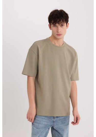 DeFacto Oversize Geniş Kalıp Ütü Gerektirmeyen Bisiklet Yaka Kısa Kollu Basic Düz Ağır Kumaş Tişört X3926AZ25SPKH465 DeFacto Oversize Geniş Kalıp Ütü Gerektirmeyen Bisiklet Yaka Kısa Kollu Basic Düz Ağır Kumaş Tişört X3926AZ25SPKH465