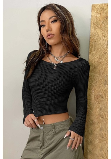 Merry See Kayık Yaka Örme Uzun Kollu Crop Top Bluz Siyah
