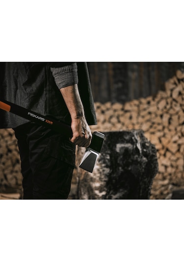 Fiskars  Büyük  Parçalama  Baltasi  X25  (1015643)