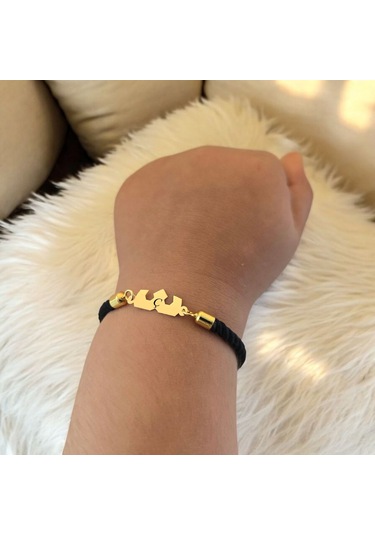 Ç Harfine Özel Siyah İpek Örgülü Taç Figürlü 14 Ayar Altın Plakalı Hediye Bileklik-507harf Ç