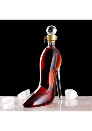 Sürahi Seti, Yüksek Topuklu Ayakkabı İle Viski Bardakları Likör, Bourbon, Votka 350ml