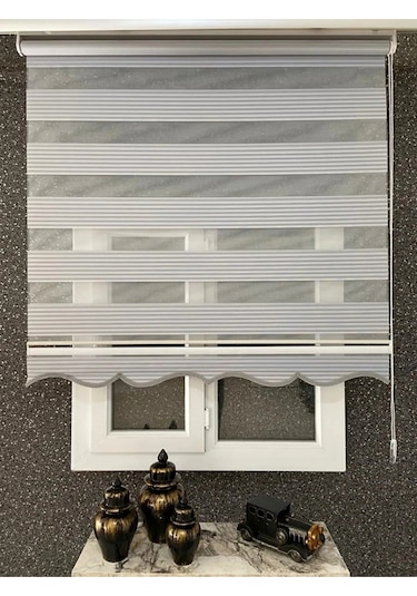 Gri Geniş Pliseli Zebra Stor Perde Eteği Dilimli Alüminyum Kasa+metal Ayak