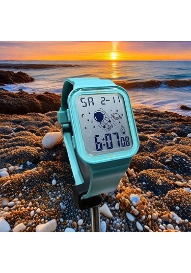 Primepickings Kızlar Astronot Tema Işıklı Mavi Kare Kadranlı Ipx7 Suya Dayanıklı Digital Saat Diğer