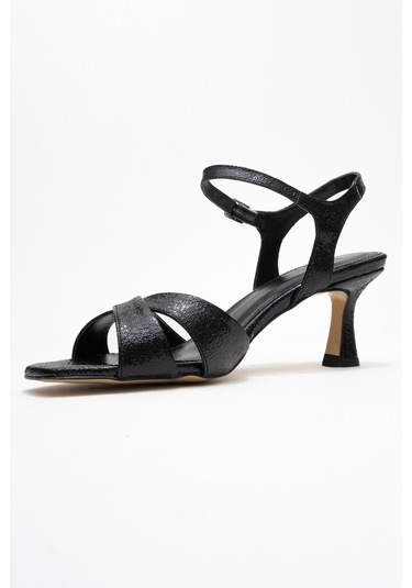 Melin Siyah Desenli Çapraz Bantlı Kadın Topuklu Ayakkabı Siyah Yılan