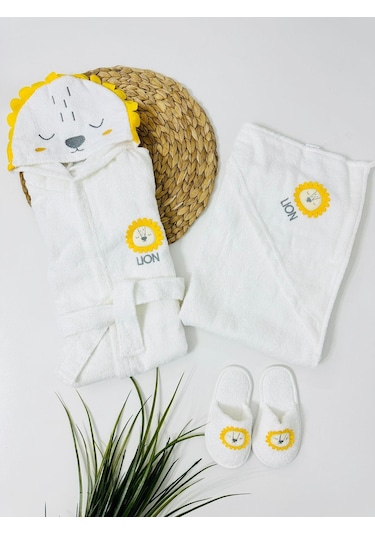 Sevimli Aslan 4 Parça 0.36 Ay Kullanıma Uygun Bornoz Seti Sarı