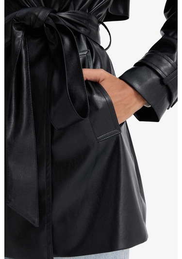 Defacto Regular Fit Kemerli Cepli Suni Deri Kısa Trençkot E8596ax25aubk27 Siyah