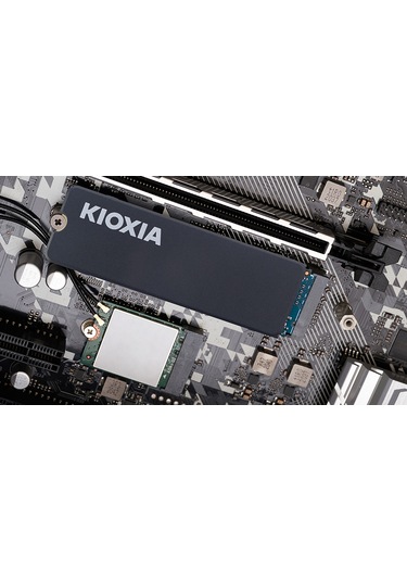 Kioxia LSC11K1T02G8 Pcıe M2 1 TB Exceira Heatsink 6200/4900 Mb/sn Nvme Ps5 Uyumlu Soğutuculu SSD