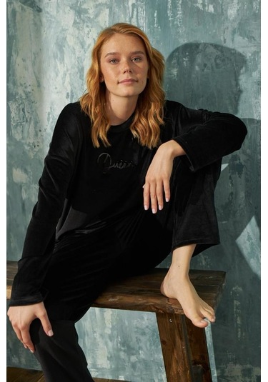 Kadın 13111-5 Önü Yazılı Kadife Pijama Takımı Siyah-siyah 36911 - 1 Siyah