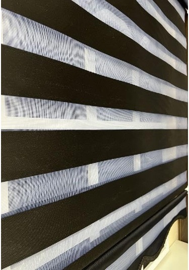 Siyah Bambu Zebra Stor Perde Etek Dilimli