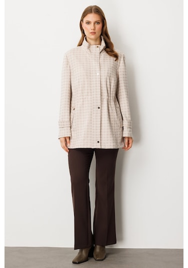 Ekol Kadın Büyük Beden Beli Lastikli Kazayağı Desenli Trenç 7541 Kum Kum