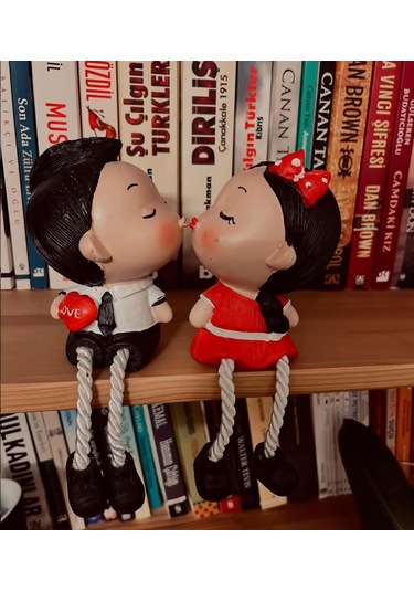 2 Li Ayakları Sallanan Öpüşen Biblo 01