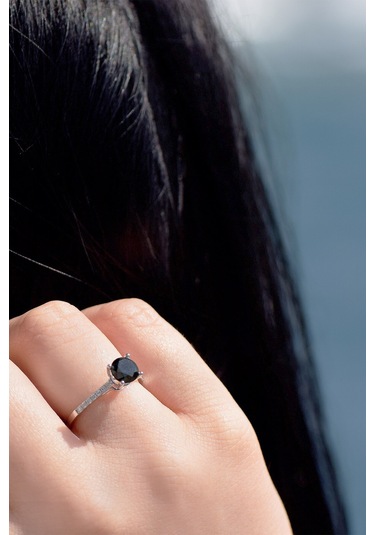 Siyah Pırlanta Tektaş Yüzük