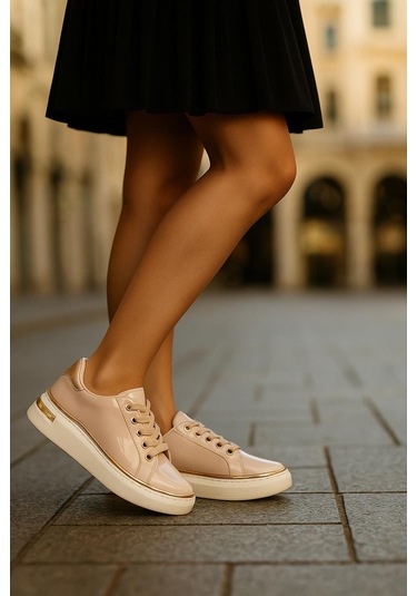 Kadın İnce Şerit Detaylı Kalın Taban Spor Ayakkabı Bej