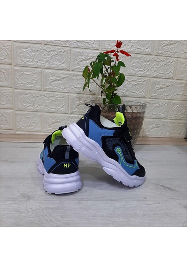 M.p. One 3222 Siyah Cırtlı Hafif Erkek Çocuk Spor Ayakkabı 001