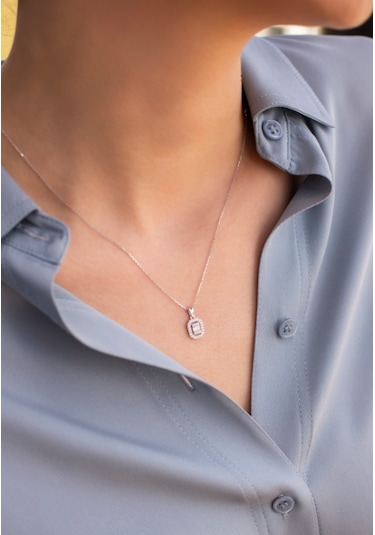 Gülaylar Diamond Line Beyaz Altın 8 Ayar Baget Taşlı Kolye