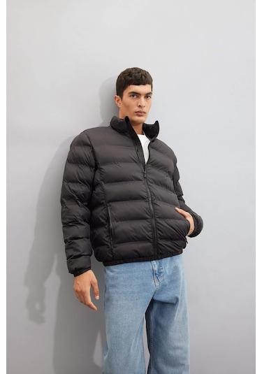 DeFacto Dik Yaka Şişme Mont Fermuarlı Çift Cepli Mevsimlik Hafif C4856AX24WNBK27