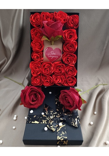 İnci Mode Seni Seviyorum 18+1 Çiçekli Kutu Hediyelik Çiçek Kutusu Siyah