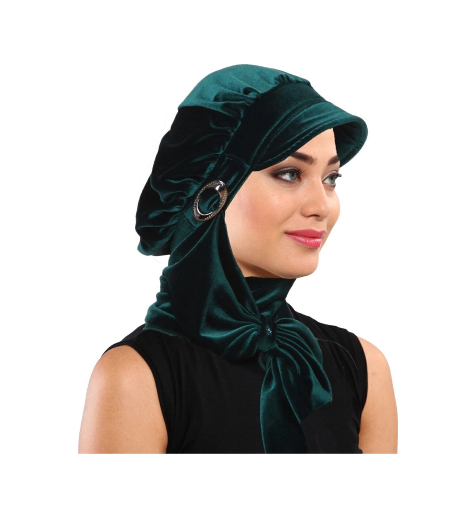 Kadife Şapka Atkılı Toka Detaylı Yeşil Hazır Türban Tesettür Bone Hürrem