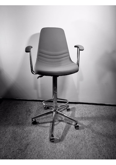 Tekerlekli Gri Deri Rahat Kollu Bar Sandalye Modelleri Gri