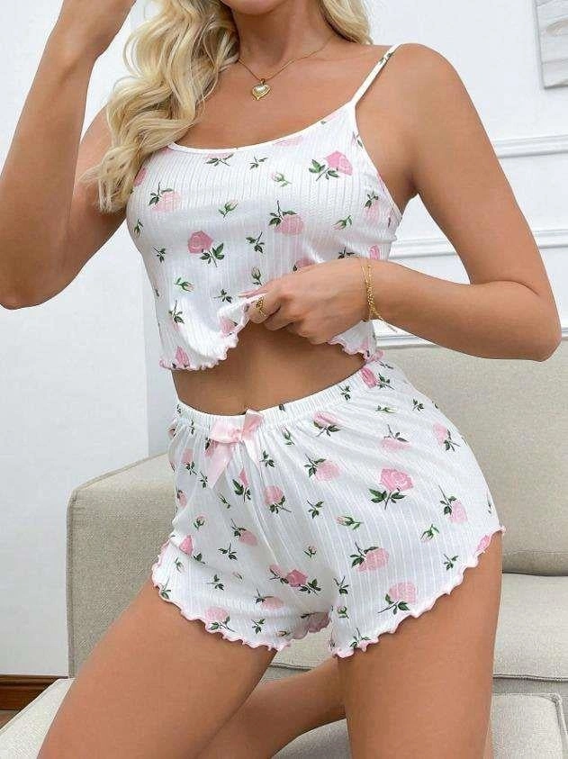 Arias Closet Beyaz Üstüne Gül Desenli Fitilli Askılı Şortlu Pijama Takımı Beyaz