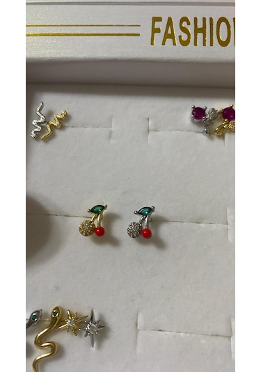 Taşlı Kiraz Tasarım Tragus Helix Pearsing Kıkırdak Küpe Altın