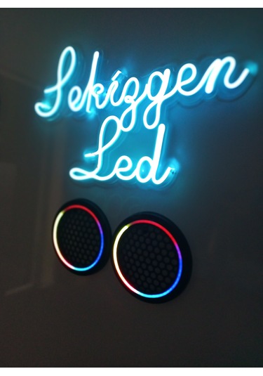 Sekizgen Led Piksel Neon Ledli 358 Mood Sese Duyarlı Kumandalı 20'lik Midrange Kapağı 1 Takım 2 Adet Kapak