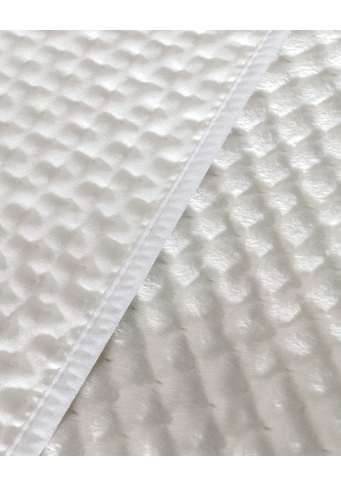 Madame Coco Boulogne Çift Kişilik Kadife Yatak Örtüsü - Ekru Çok Renkli