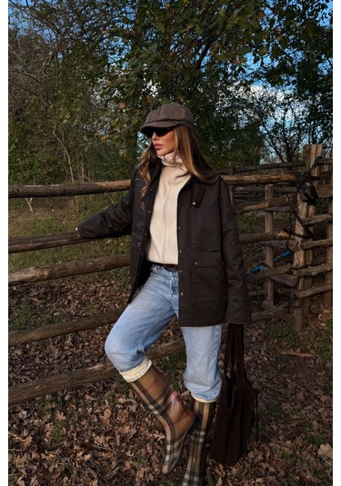 Kahverengi Kadife Ek Yaka Detaylı Mont - 5132 Kahverengi