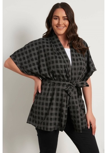 Kuşak Detaylı Örme Yelek