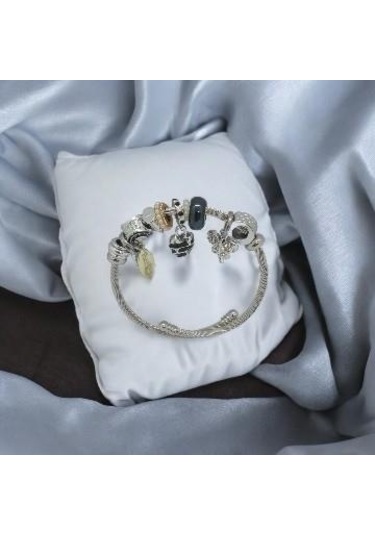 Kelebek Figürlü Tasarım Çelik Bileklik - Kadın