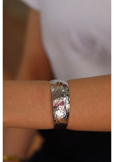 Çekiç Dövme İşlemeli 925 Ayar Saf Gümüş Kadın Bilezik 201024311 Gümüş