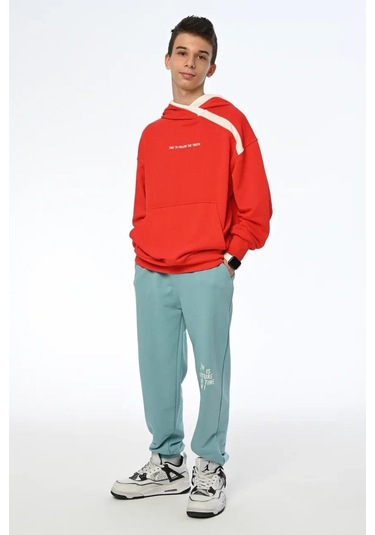 Çocuk 2 İplik Kumaş Pamuklu Sırtı Yazı Detaylı Kapüşonlu Tasarım Sweatshirt-13541 Kırmızı