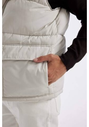 DeFacto Su İtici Hafif Şişme Yelek Çıkarılabilir Kapüşonlu Fermuarlı Cepli Mevsimlik W5509AZ24AUBG721 Bej