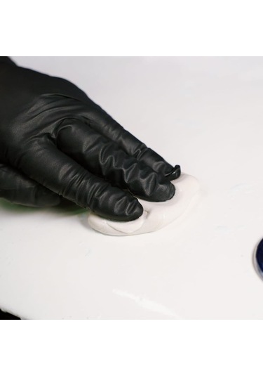 Gyeon Q²m Clay Mild Evo Günlük Hafif Yüzey Temizleyici Kil Hamuru