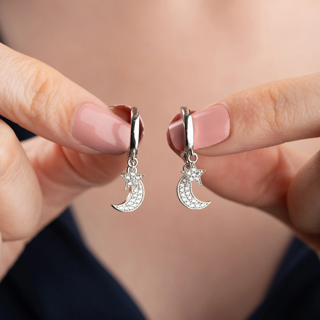 925 Ayar Gümüş Ay Ve Yıldız Sallantı Küpe Gümüş
