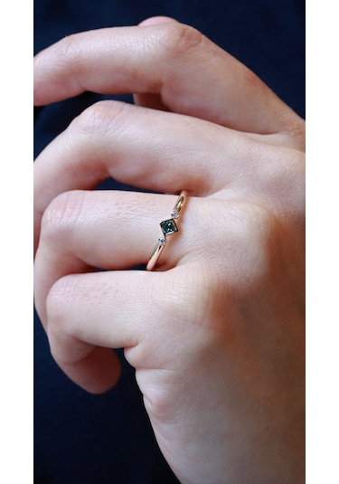 Diamine 0.02 Karat Pırlanta, 0.09 Multi Safir Minimal Yüzük