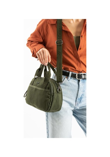 Kadın Omuz Çantası Elde Tutmalı Çapraz Askılı Postacı Bayan Çantası 20 27 Cm Astarlı Hafif Kumaş Yeşil