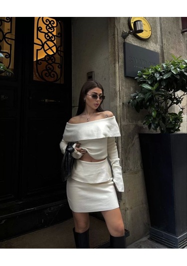 Straplez , Madonna , Carmen Yaka Croplu Mini Etekli İkili Takım Triko - Beyaz Beyaz