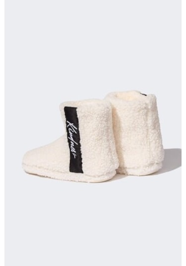 DeFacto Kadın Pelüş Düz Taban Ev Botu D4713AX24AUBG26 Bej