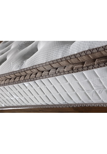 Royal Lux Bedding Akasya Ultra Ortopedik Yaylı Pedli Yatak