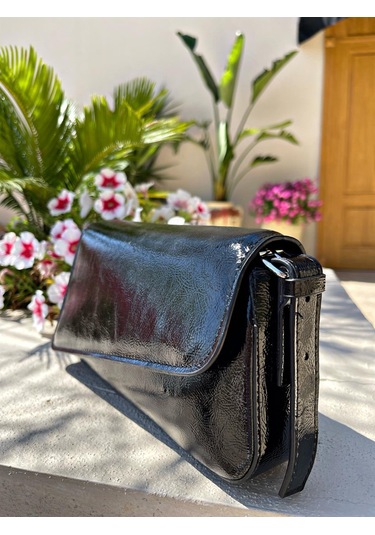 Siyah Kadın Çapraz Kesim Omuz Çantesı Sasha - Kadın Siyah